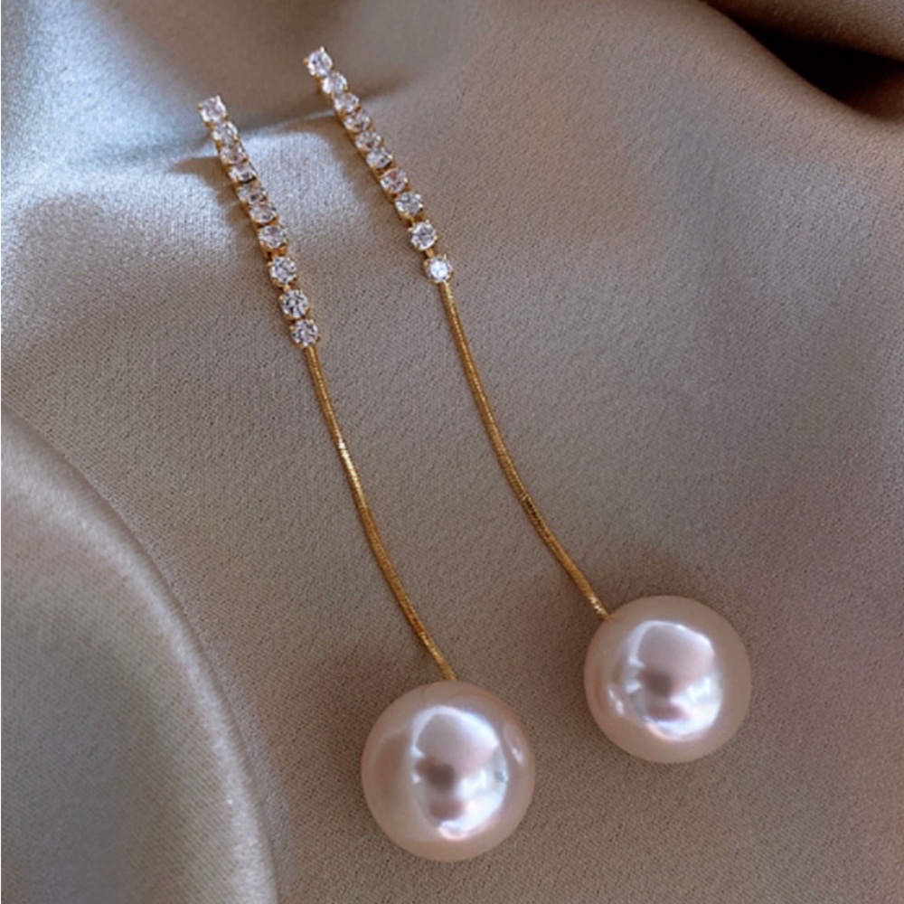 s925 silver Pearl drop earrings Geometric pattern Wedding and Travel Ideas